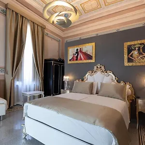 Casa de hóspedes Luxury Liberty House